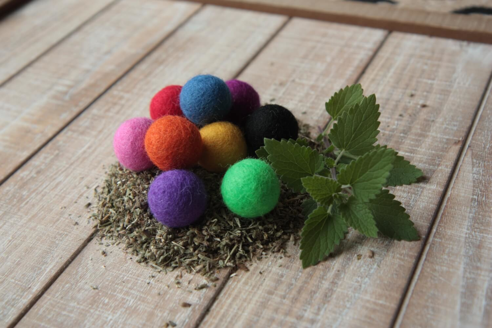 Felted Catnip Woolball - 9 Small Balls