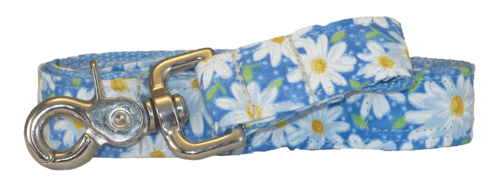 1” x 5ft Ribbon Dog Leash – Daisies, Blue