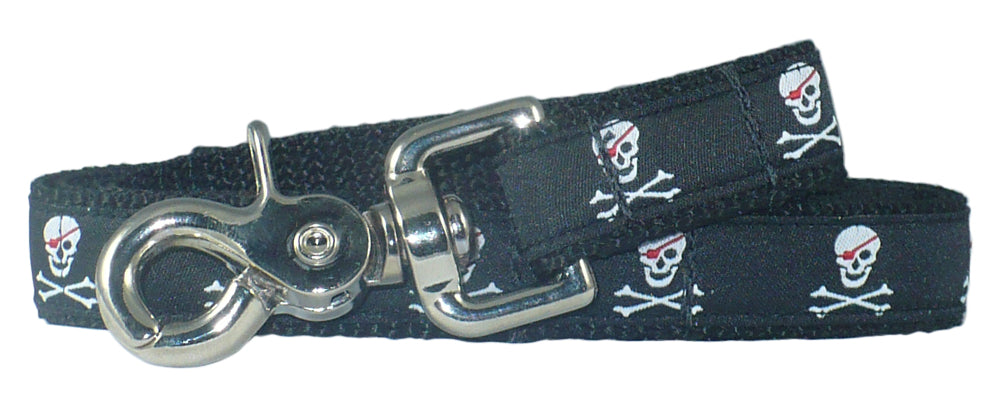 1” x 5ft Ribbon Dog Leash – Pirates, Black
