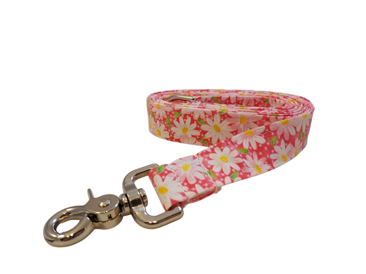 3/4” x 5ft Ribbon Dog Leash – Daisies, Pink