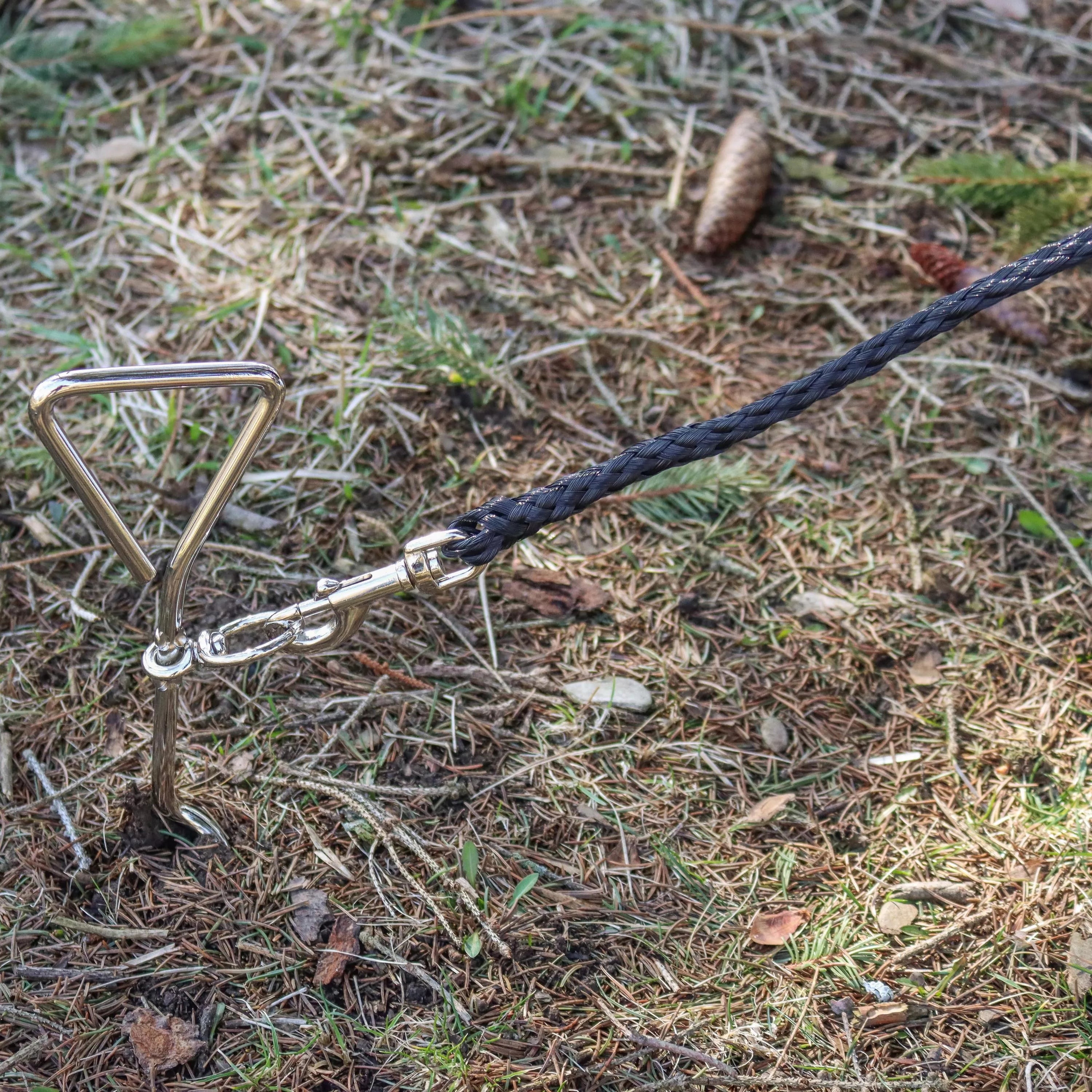 19" Spiral Tie-Out Stake - Medium