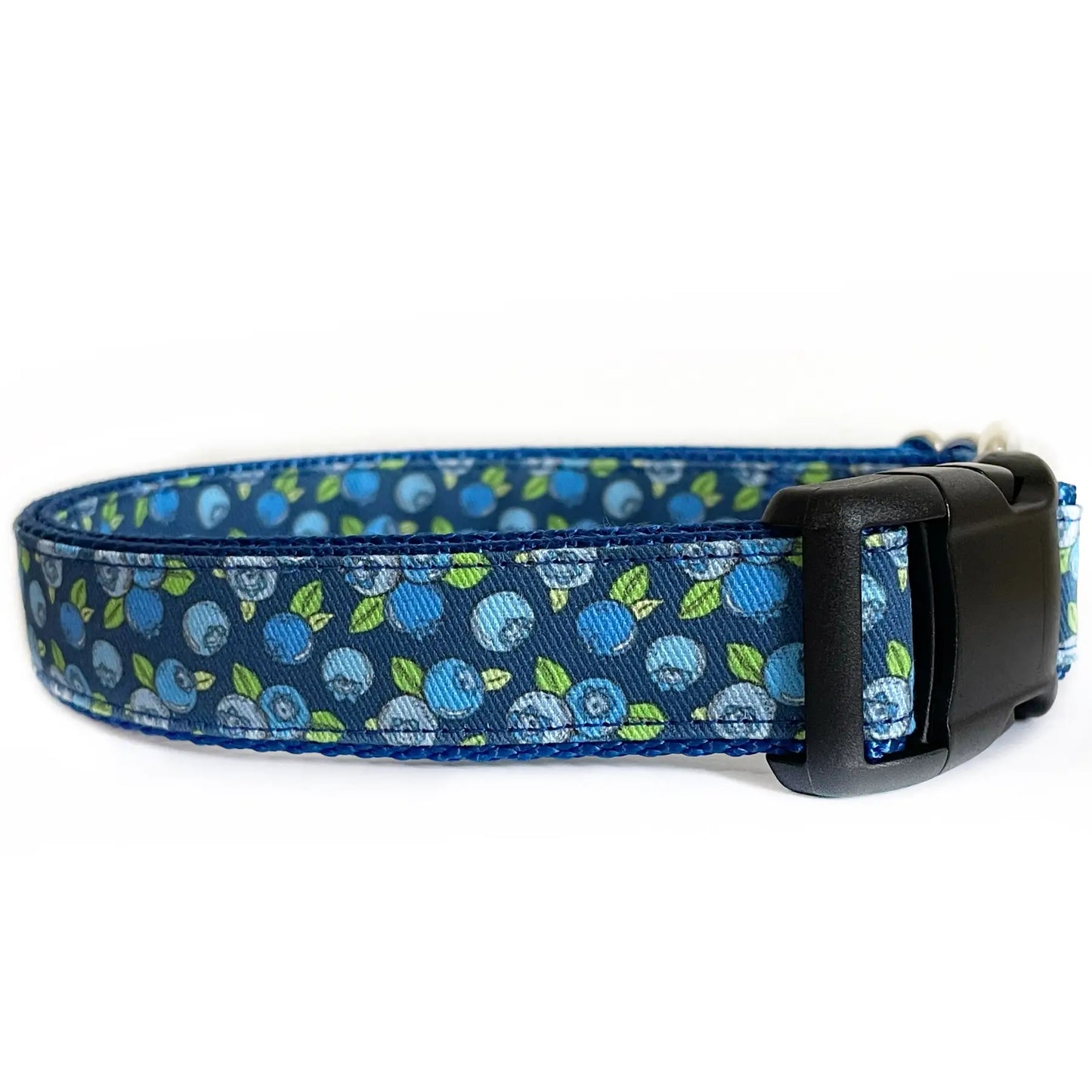Dog collar with blueberry pattern on a white background